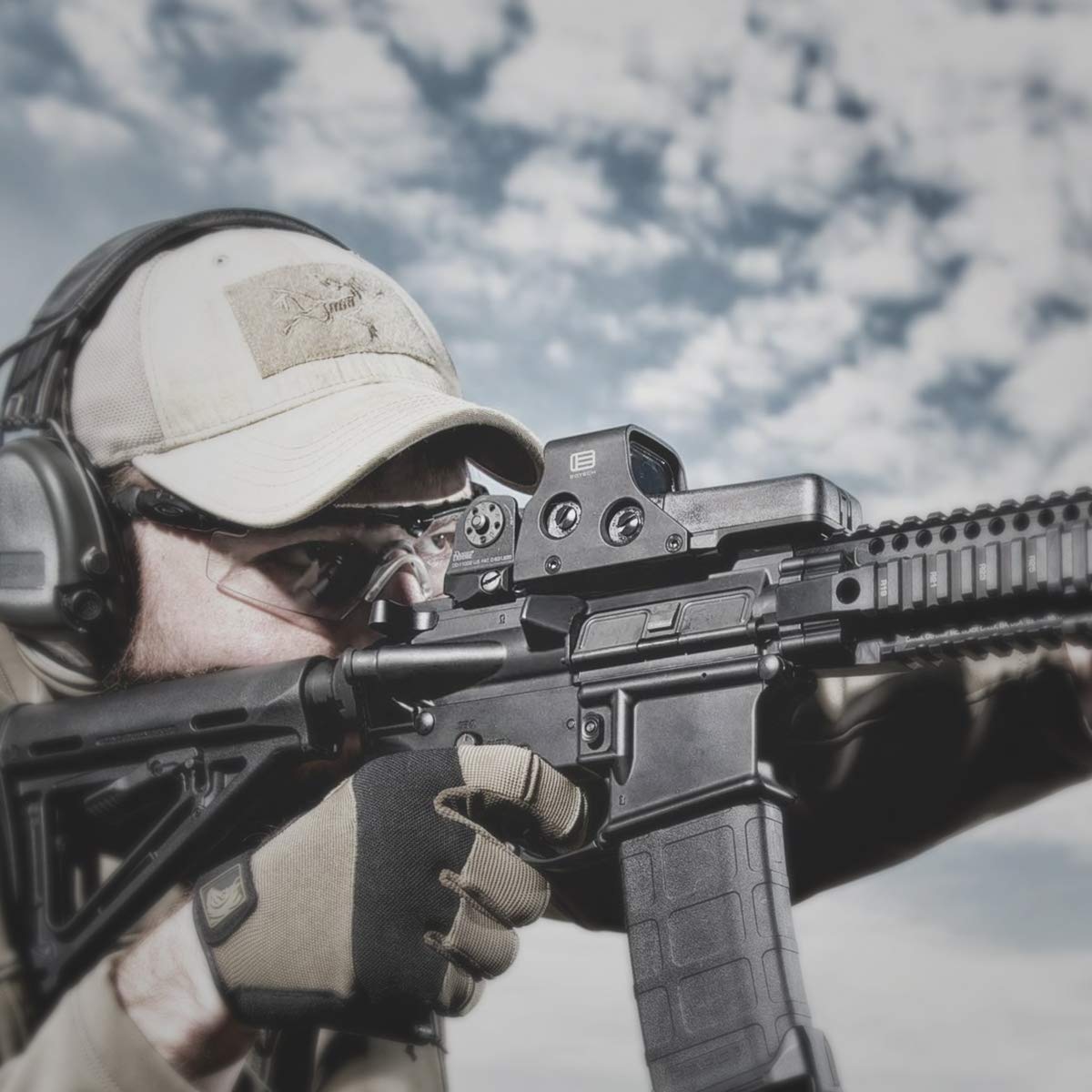 EOTech 512.A65 Red Holographic Sight 68 MOA Ring Black